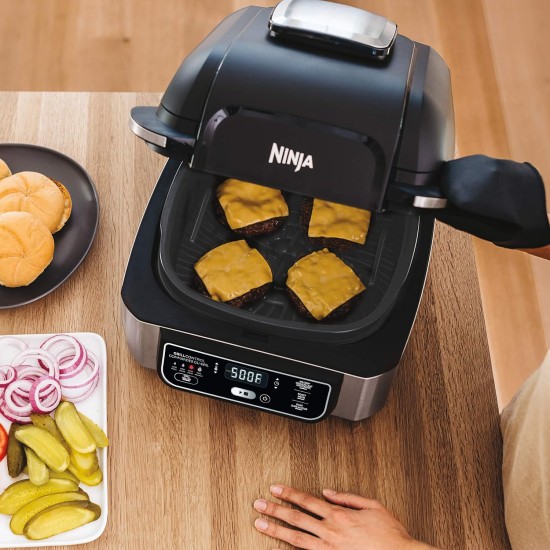 Ninja AG300C Foodi 4-in-1 Indoor Grill With 4-Quart (3.8L) Air Fryer, Roast, Bake, and Cyclonic Grilling Technology (Canadian Version)